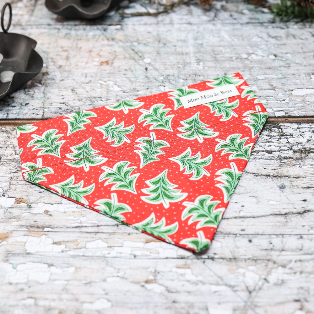 CHRISTMAS AT LIBERTY O CHRISTMAS TREE DOG BANDANA