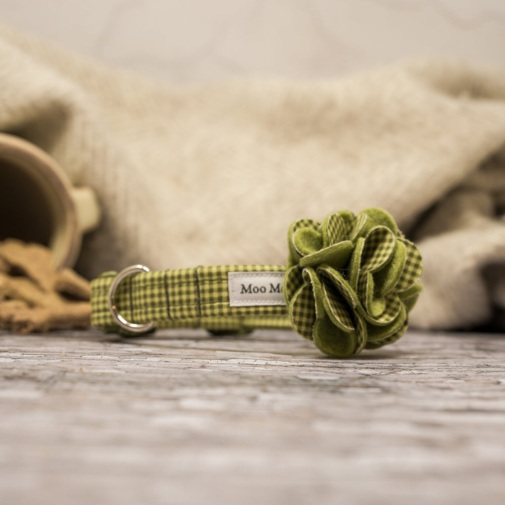 ASSORTED DOG COLLAR FULL FELT FLOWER IN A CHOICE OF FABRICS