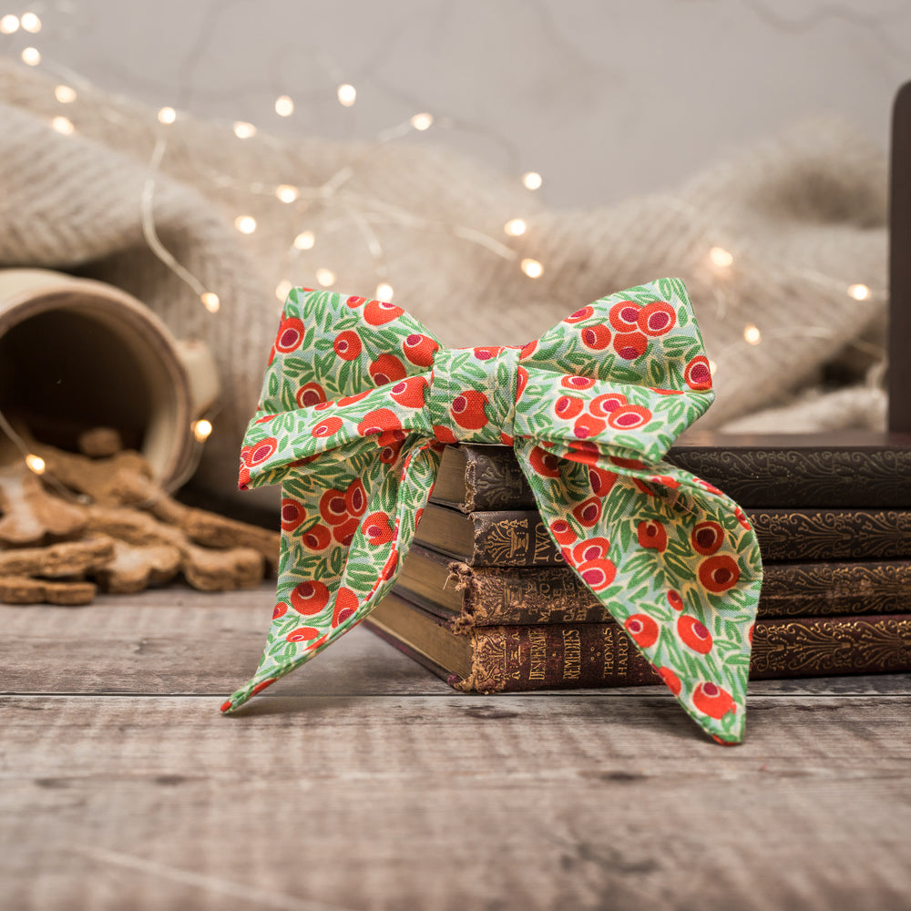 LIBERTY YEW BERRY DOG SAILOR BOW