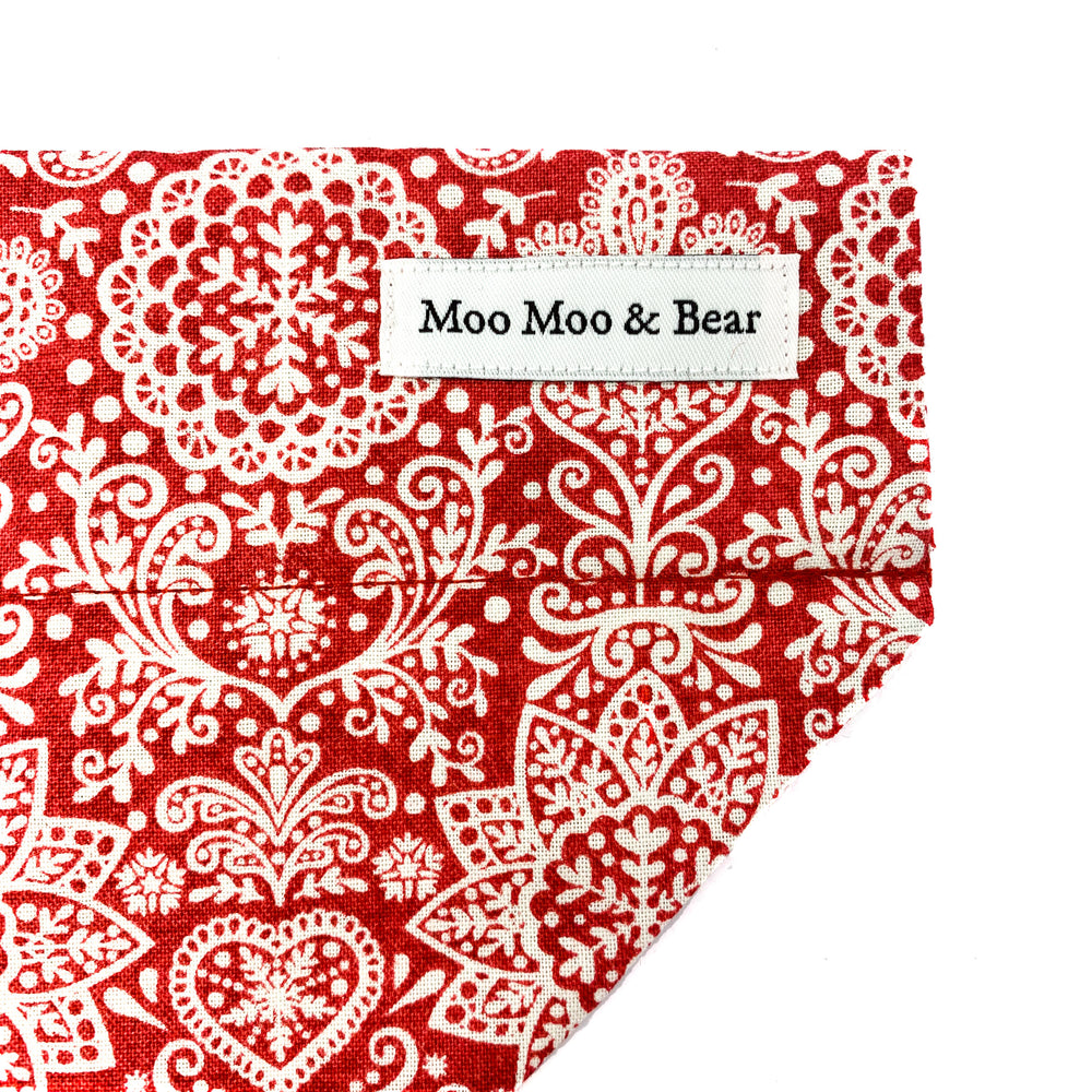 'LACE' DOG BANDANA IN RED
