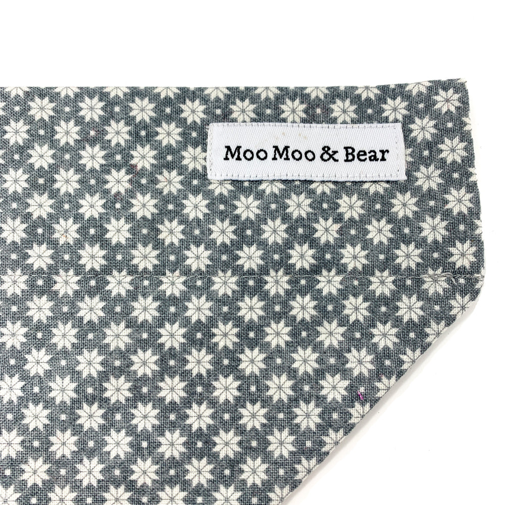 'NORDIC' GREY DOG BANDANA