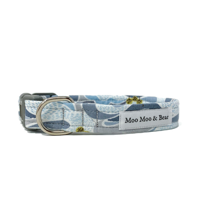 'FELLS AND PEAKS' DOG COLLAR AND OPTIONAL LEAD IN GREY