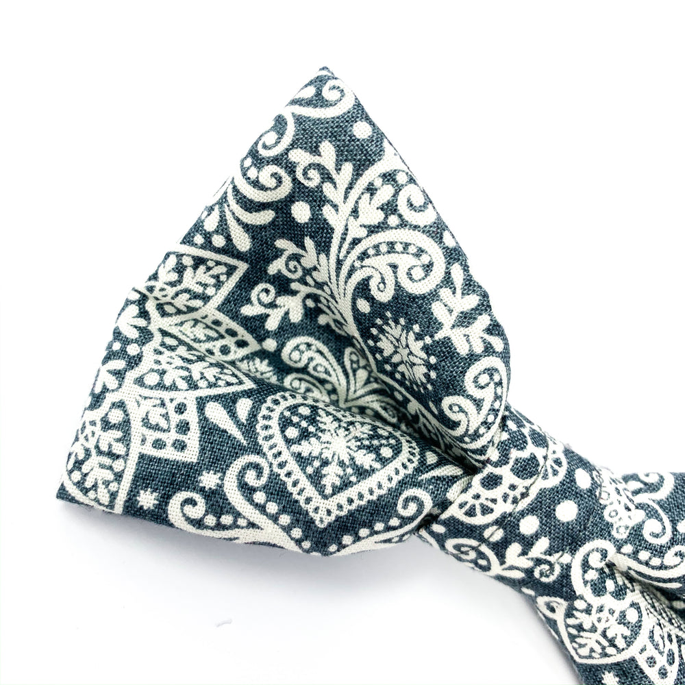 scandi lace pattern dog collar bow tie crop